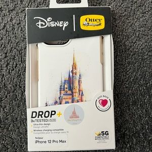 2021 WDW Disney World 50th Anniversary White Castle Otterbox iPhone 12 Pro Case